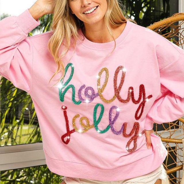 Celeste - Festlig utsmyckad sweatshirt med "Holly Jolly" bokstäver