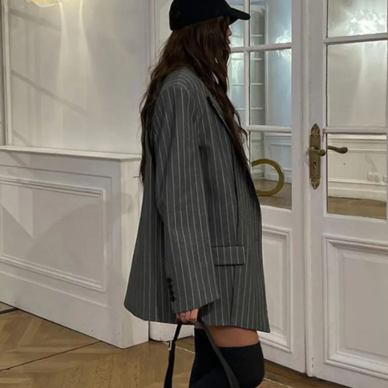 Diana - Pinstripe Blazer och Kjol Set